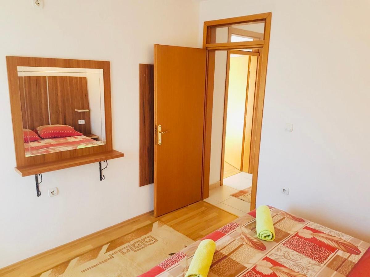 Apartments Flamingo Ulcinj Exterior photo